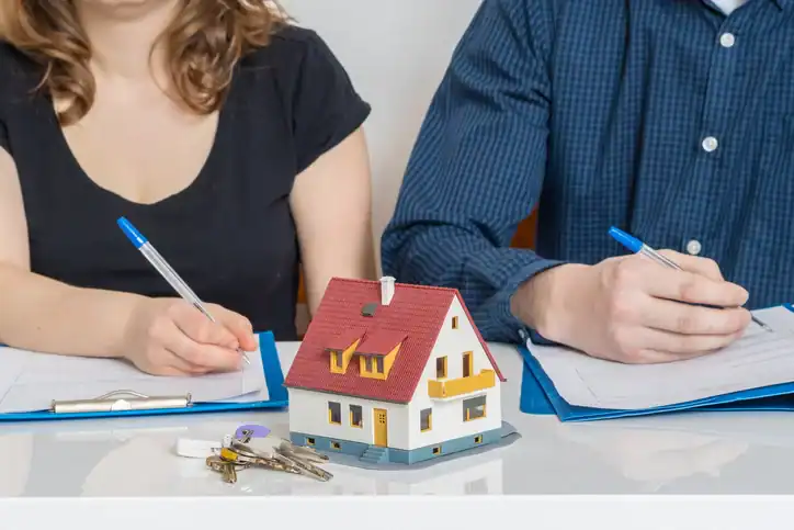 Should You Sell the House, Buy Out Your Partner, or Keep It for Now Wellingborough?